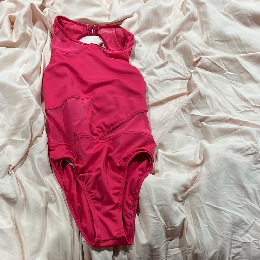 Vibrant Pink dance Leo